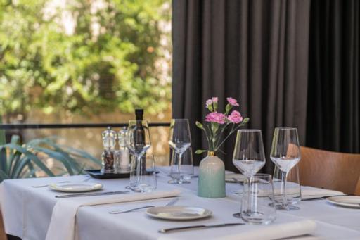 Rooms & Restaurant Matanovi Dvori Sukošan エクステリア 写真