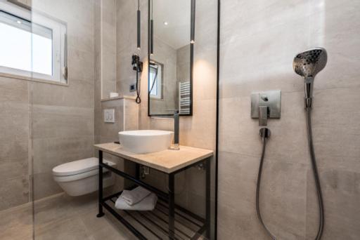 Rooms & Restaurant Matanovi Dvori Sukošan エクステリア 写真